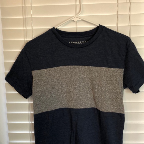 Great Condition Aeropostale short sleeve shirt XS - Picture 2 of 6